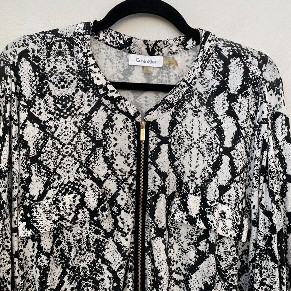 Calvin Klein Womens Plus 3X Black White Snake Print Zip Front Blouse Shirt Top - Picture 2 of 8